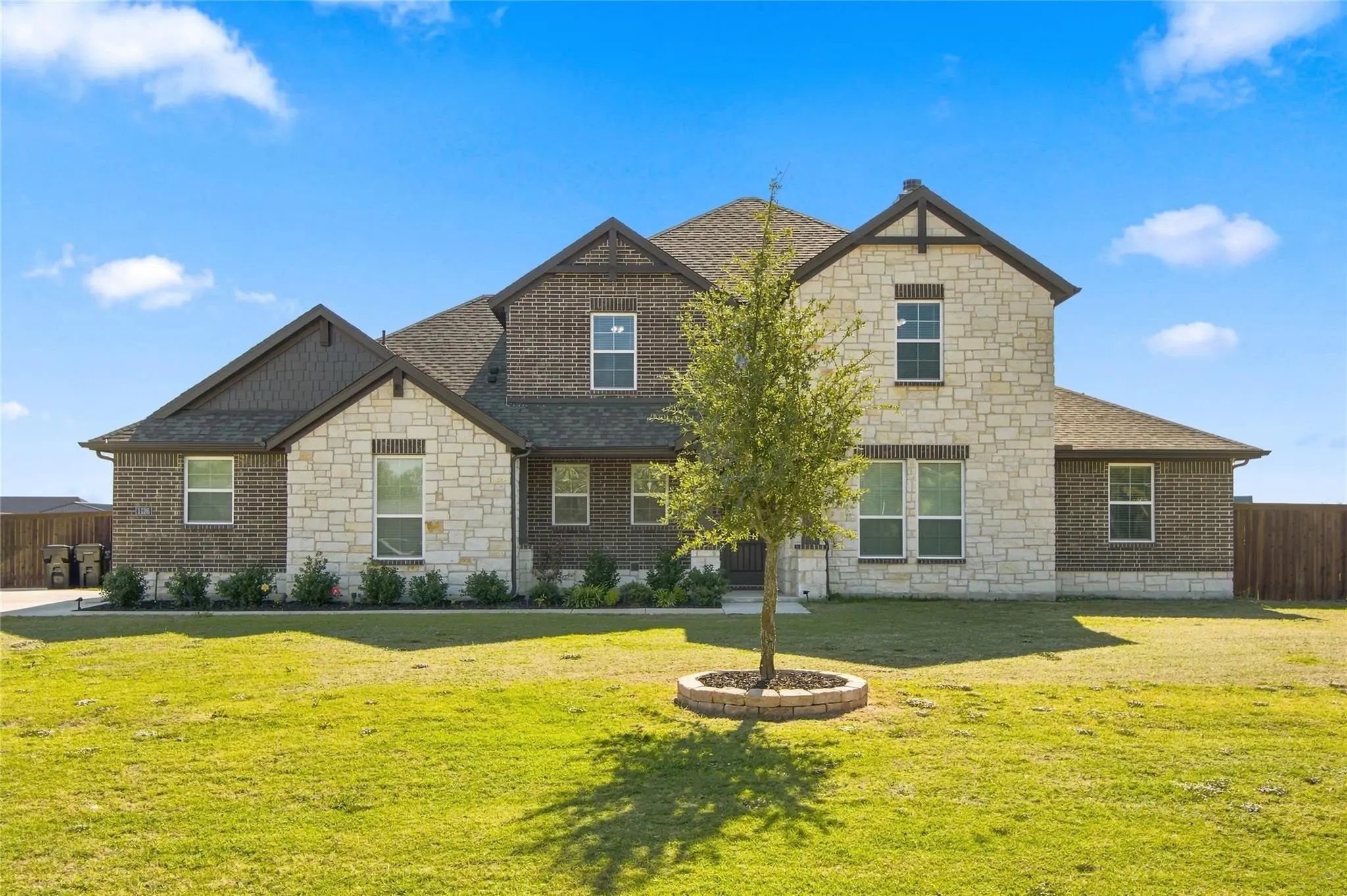Photo of Listing #21420715