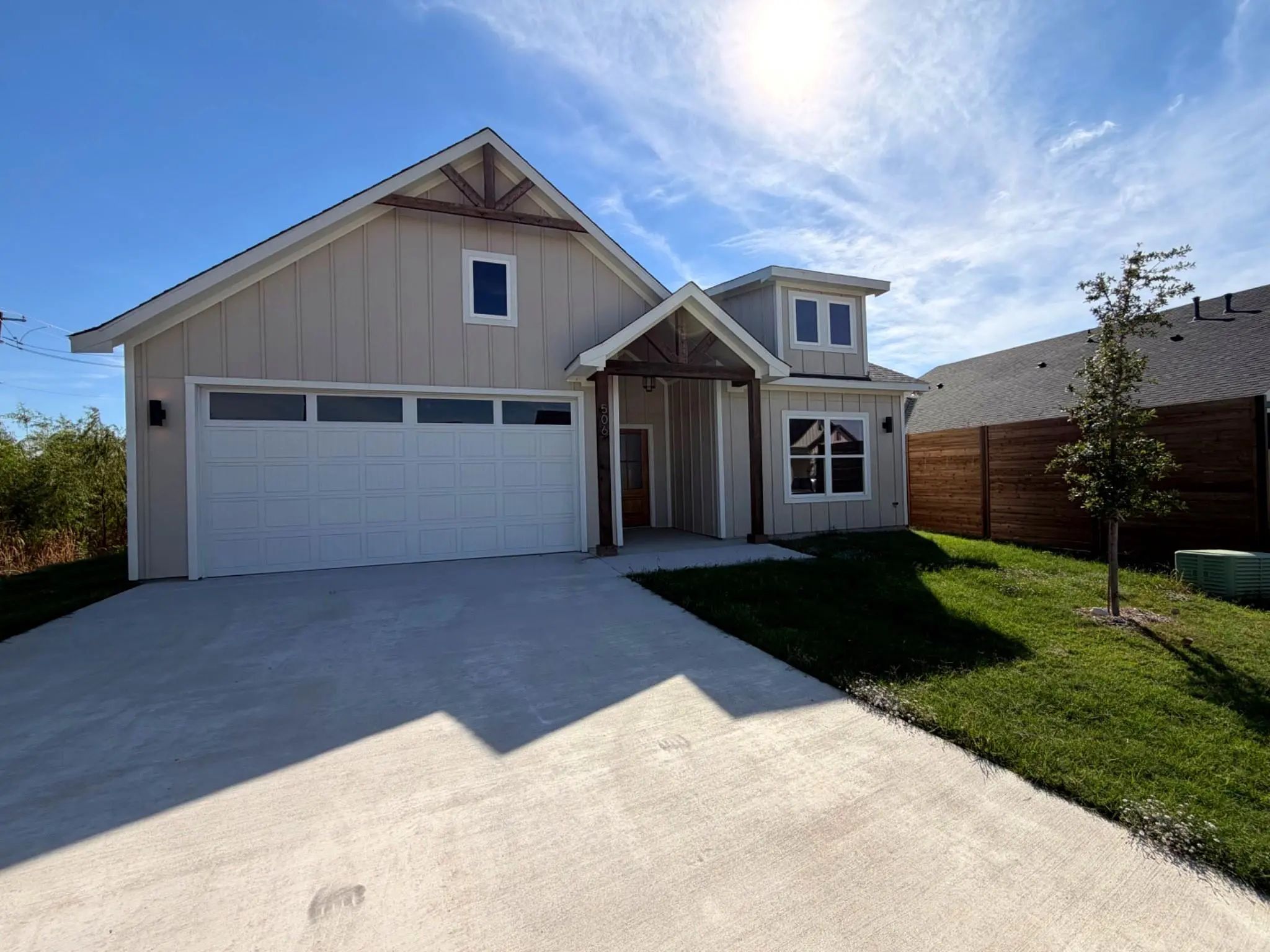 Photo of Listing #21421035