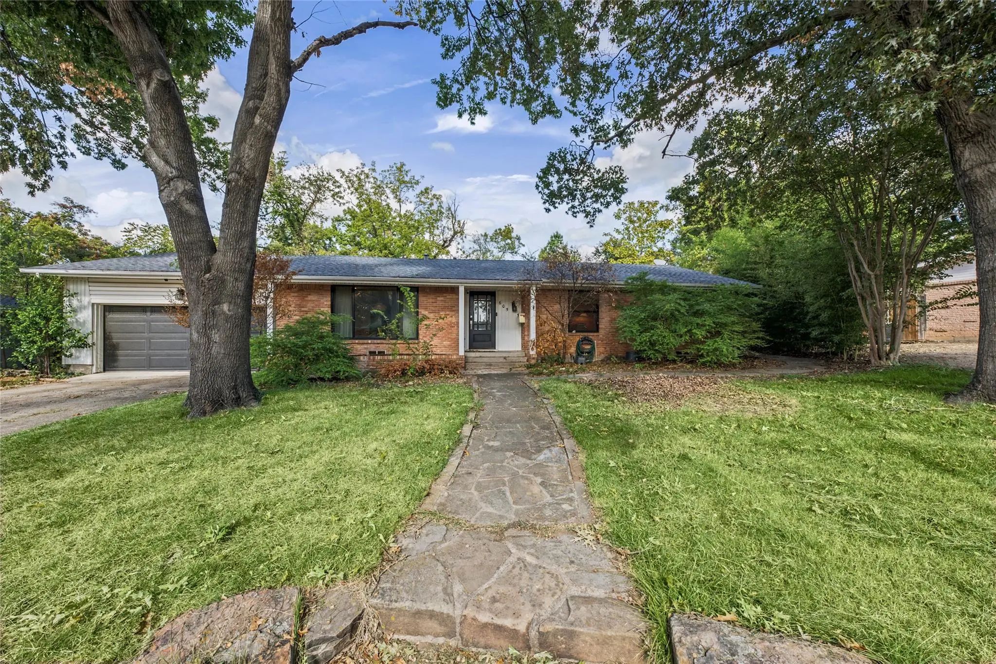Photo of Listing #21424833