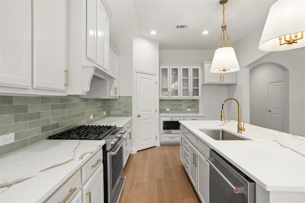 Photo of Listing #20911547