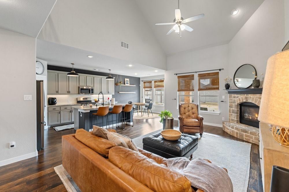 Photo of Listing #20955977