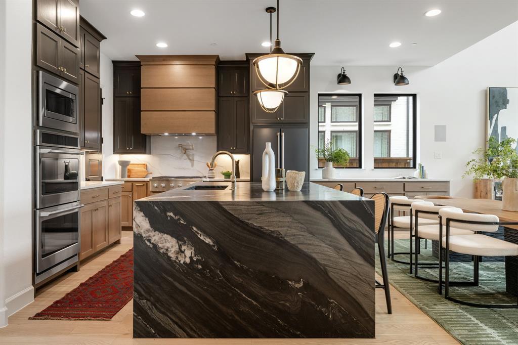 Photo of Listing #21005417