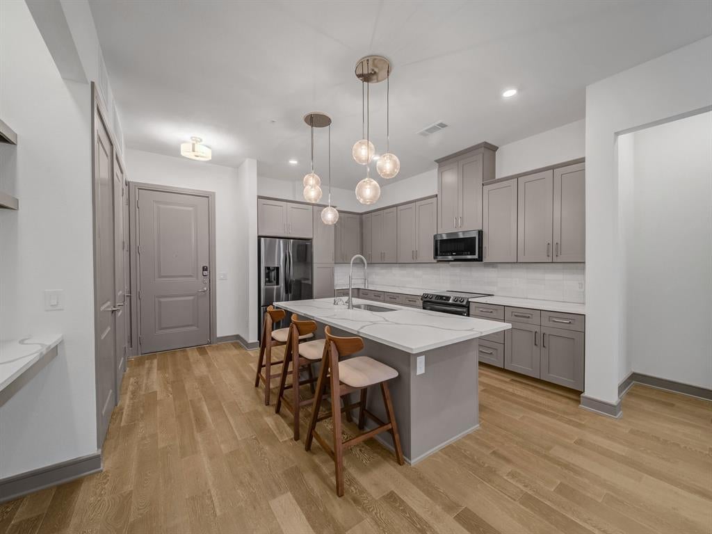 Photo of Listing #21041408