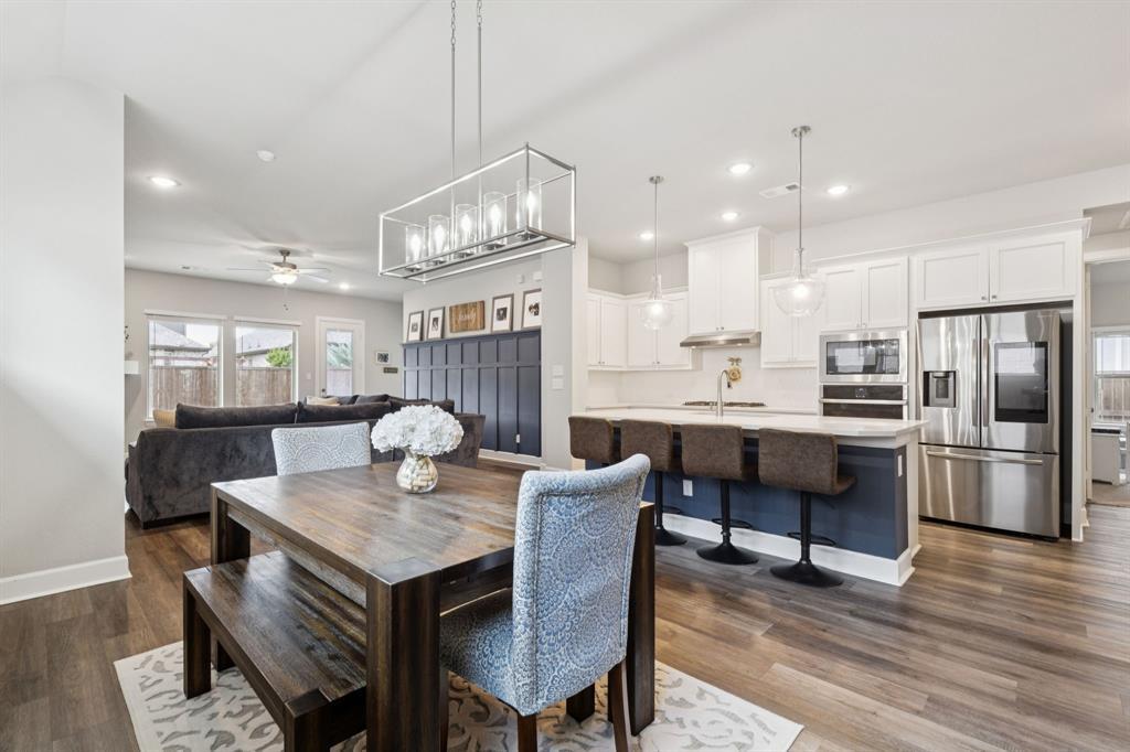 Photo of Listing #21075175