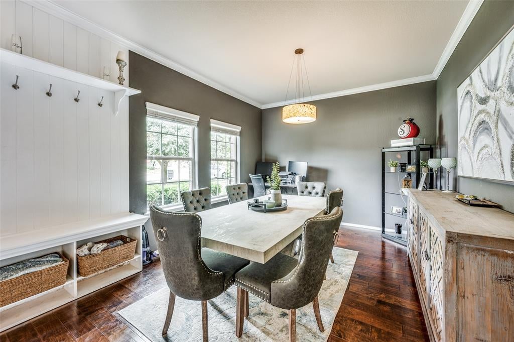 Photo of Listing #21093553