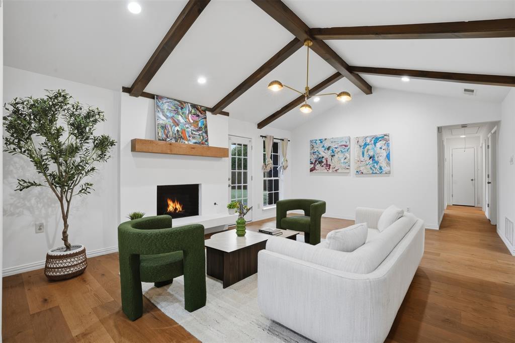 Photo of Listing #21103460