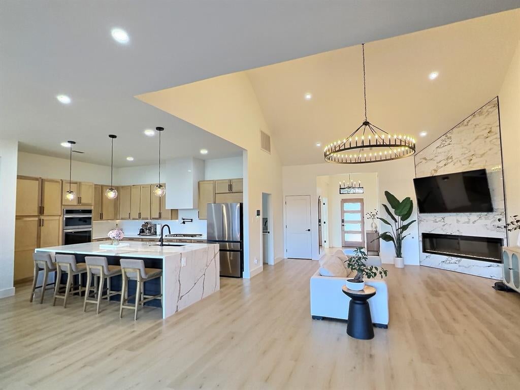 Photo of Listing #21105704