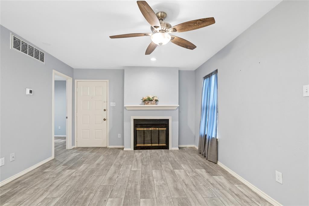 Photo of Listing #21160417