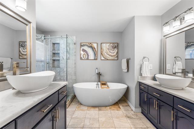 1708 Greenway Drive, Plano