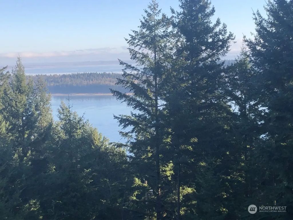 2948 Dogwood Terrace, Lummi Island