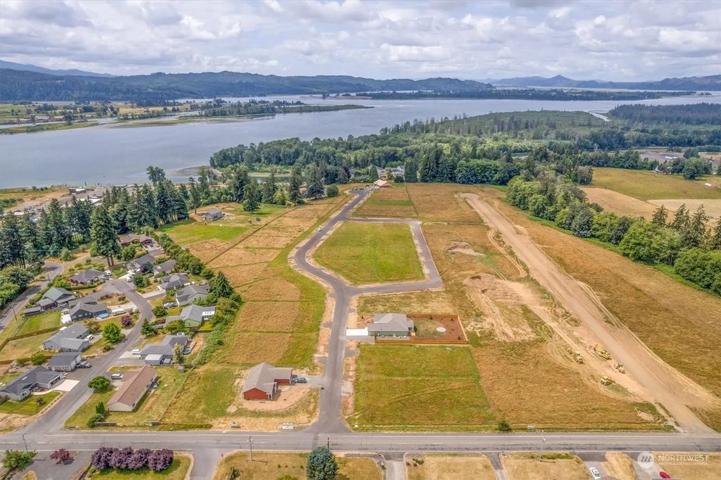 21 Sunnyfield Drive Lot26, Cathlamet
