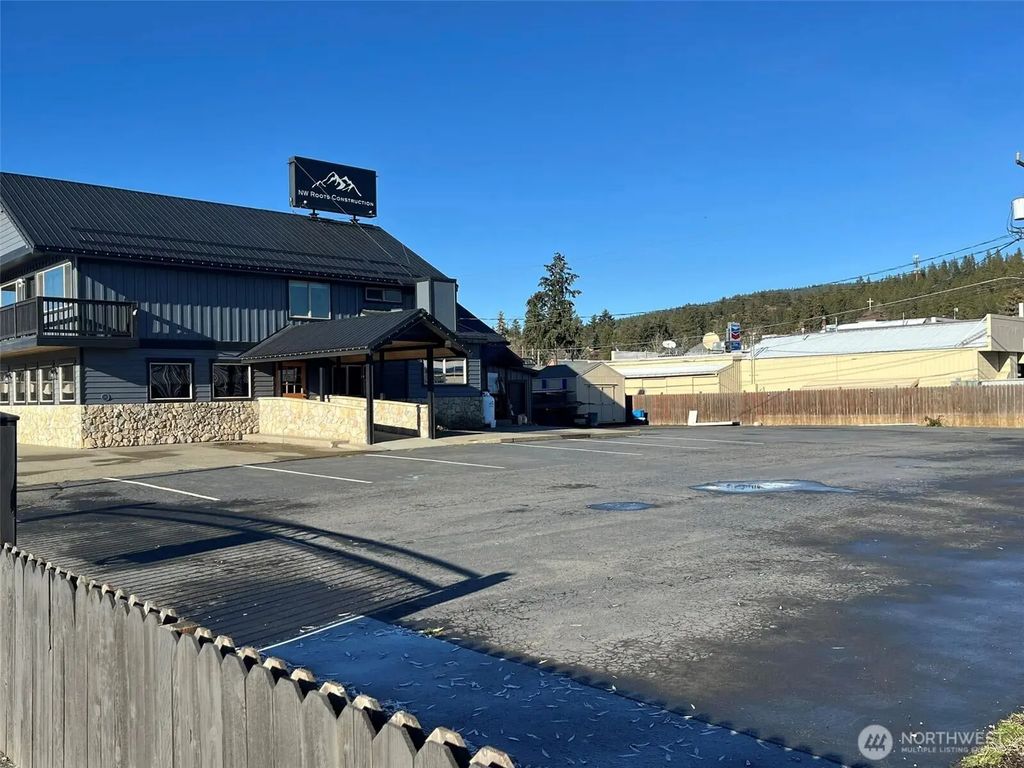 212 W Railroad Street, Cle Elum
