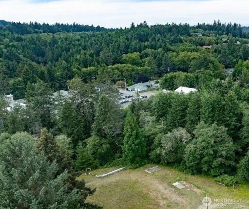 310 Cedar Street Ne, Ilwaco