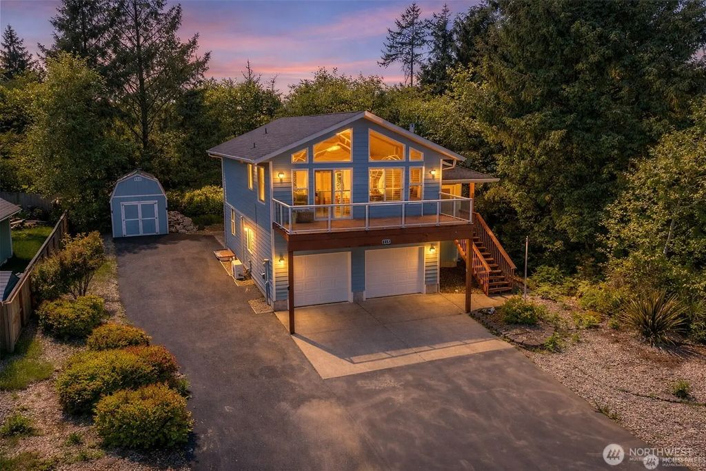 659 Chinook Avenue Se, Ocean Shores