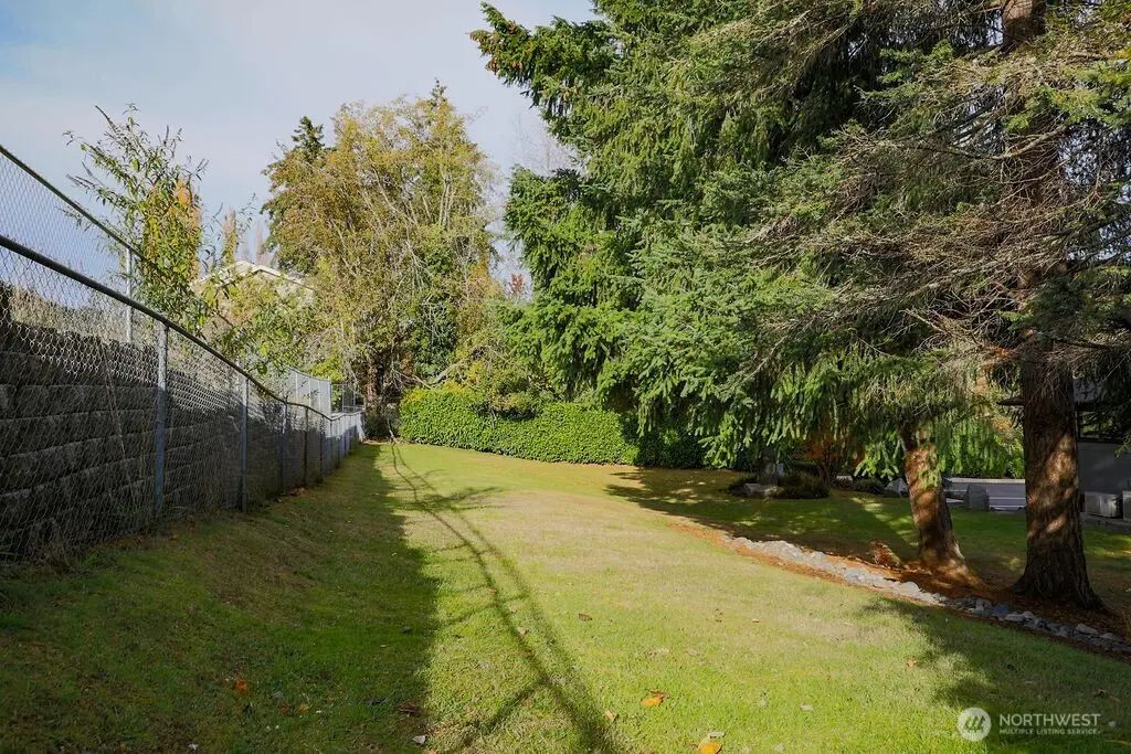 1111 Nw Lowell Street, Silverdale