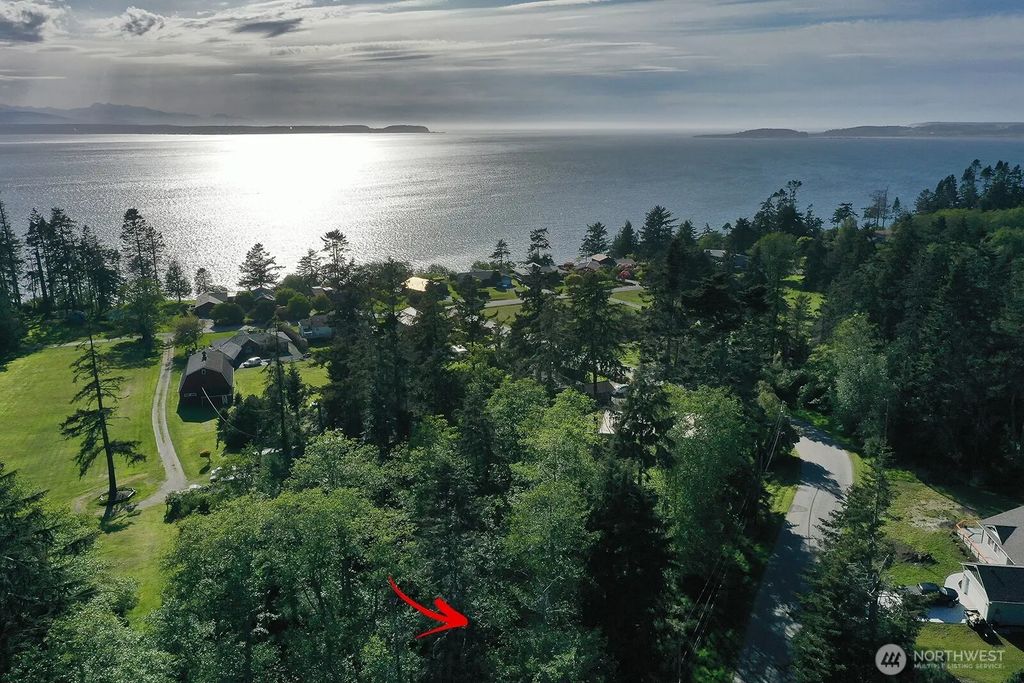 364 Gramayre Road, Coupeville