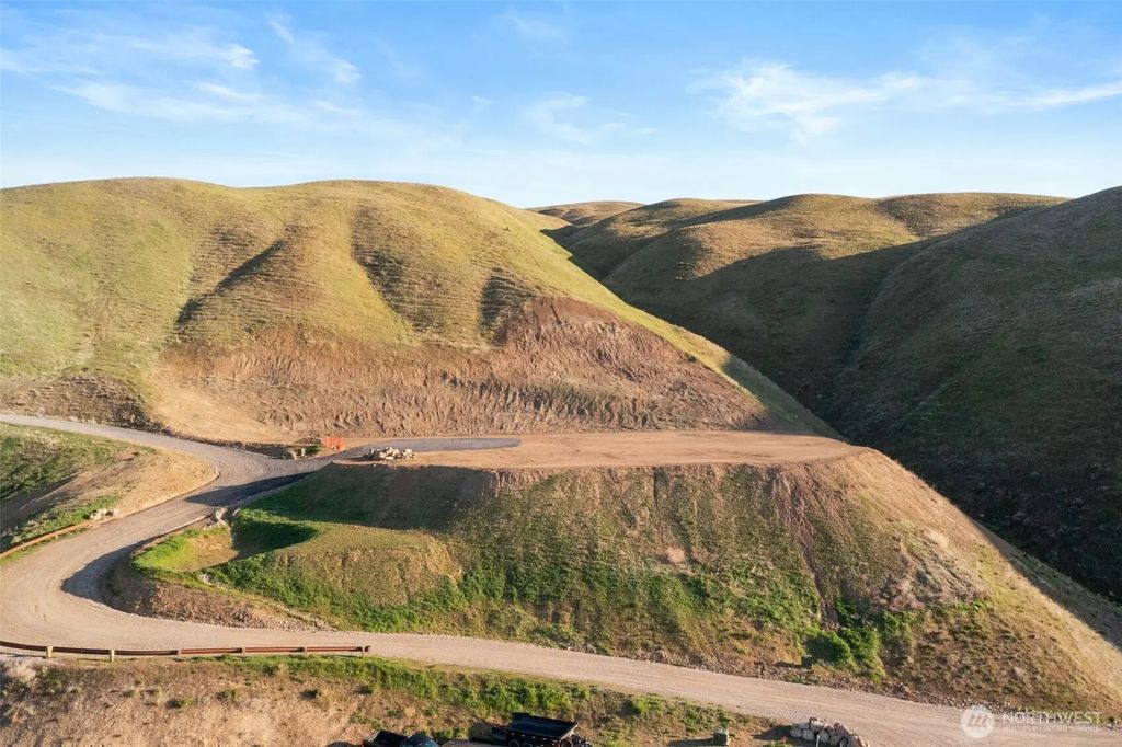 360 Diede Hills Lane, Wenatchee