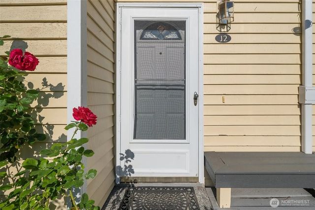 10030 Ne 120th Street J2, Kirkland