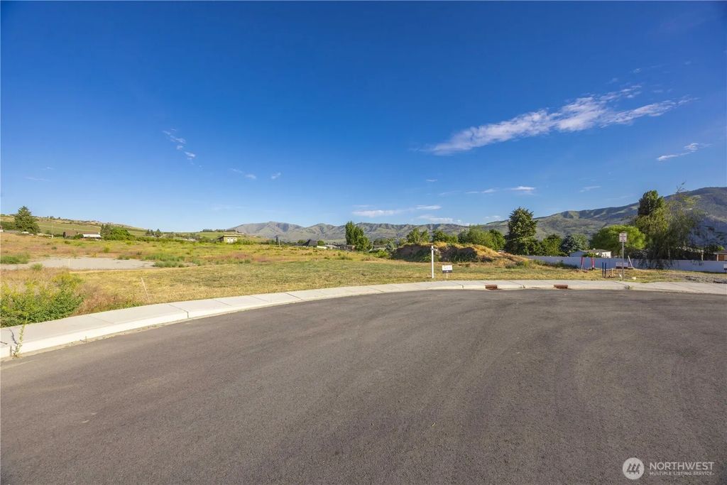 145 Sailing Hawk Lane, Manson