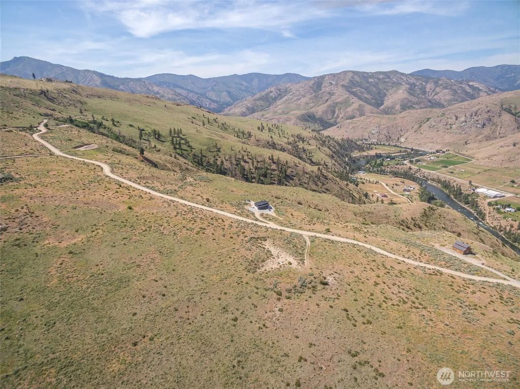 15 Cowboy Road, Pateros
