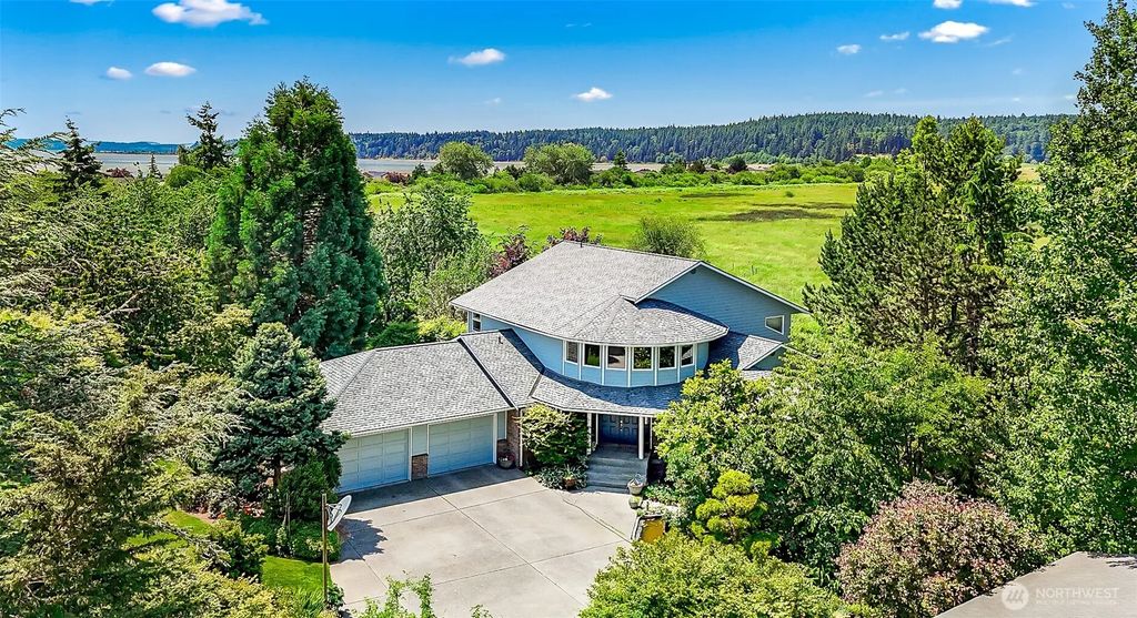 828 State Highway 532, Camano Island