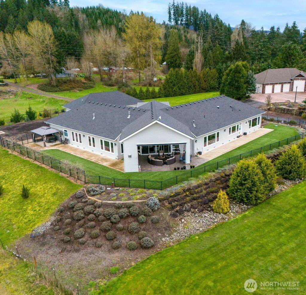 2567 Lewis River Road, Woodland