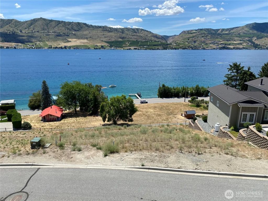 122 Mayer Drive, Chelan