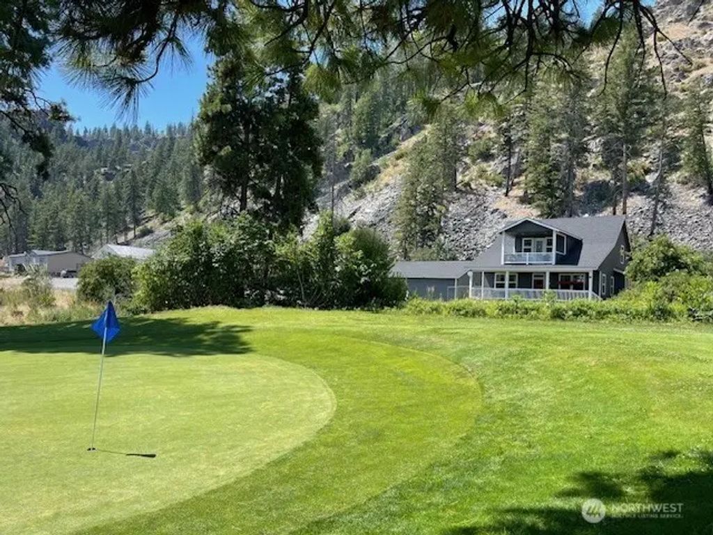48 Golf Course Drive, Pateros