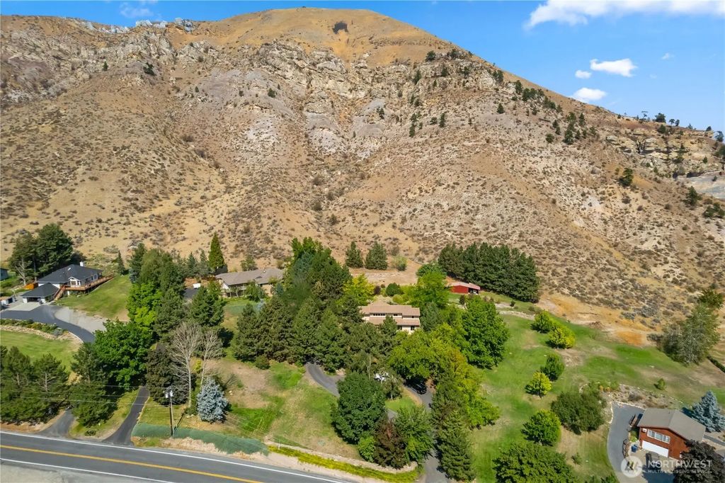 1100 Pitcher Canyon Road, Wenatchee