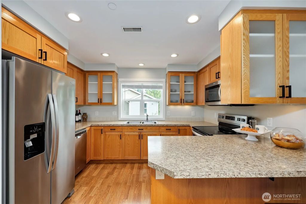 7701 Beacon Place Ne 103, Bremerton