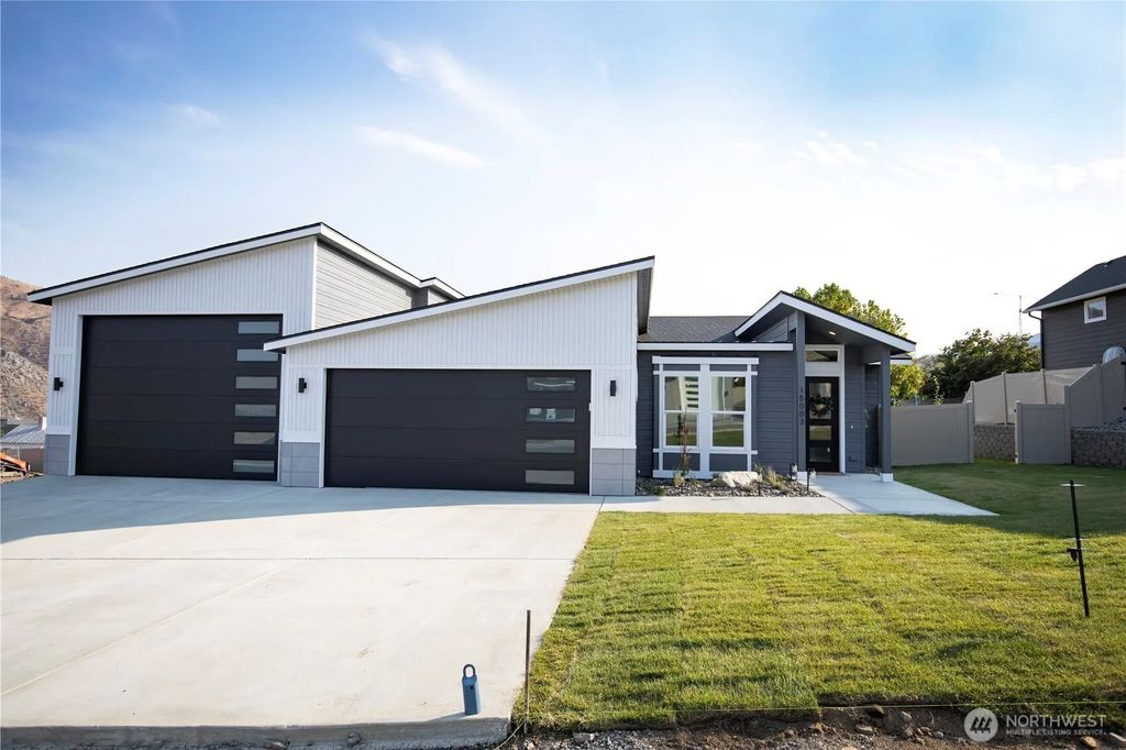 15003 Allison Place, Entiat
