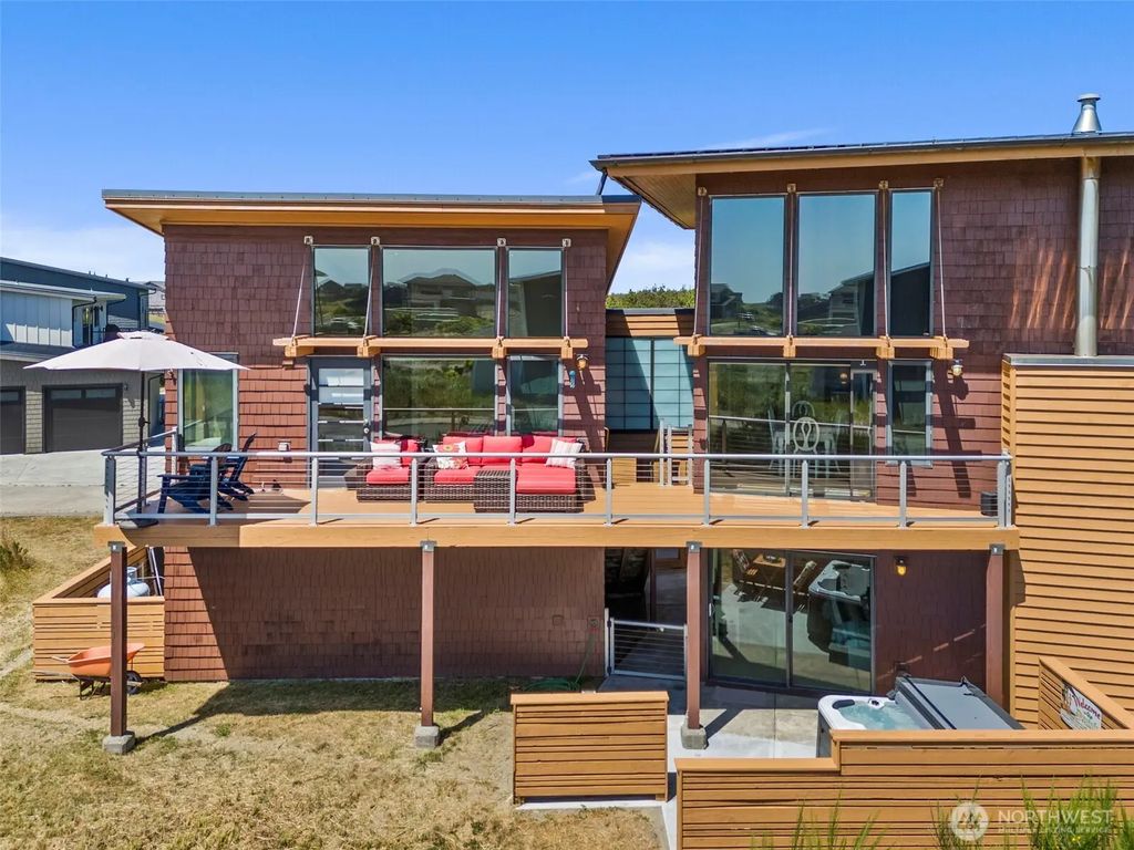 1505 Wild Rose Lane, Westport