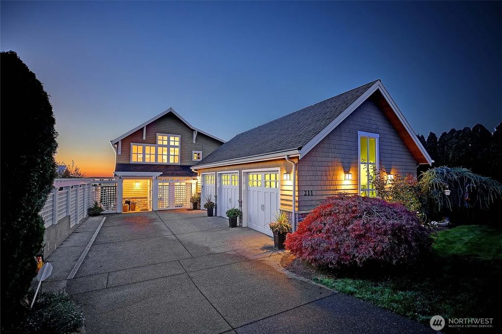 211 N Sunset, Camano Island