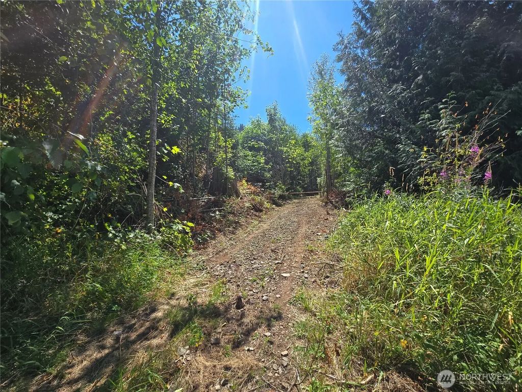 0 0 Highland Valley Road, Morton