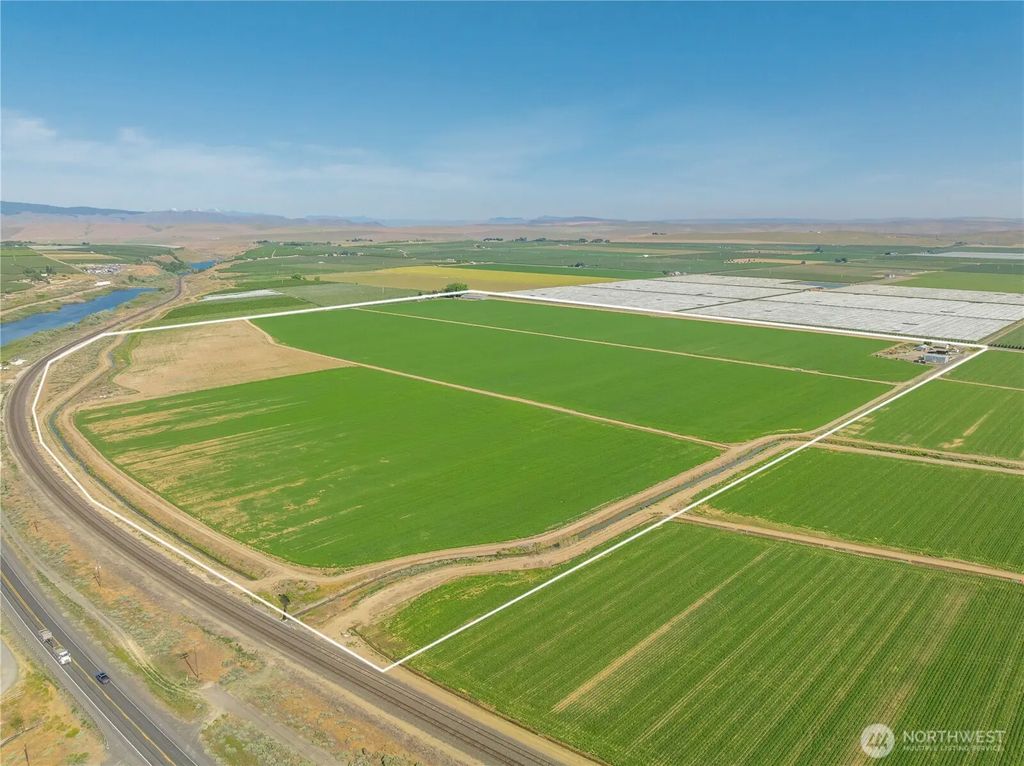 19527 Road 10.5 Nw, Quincy