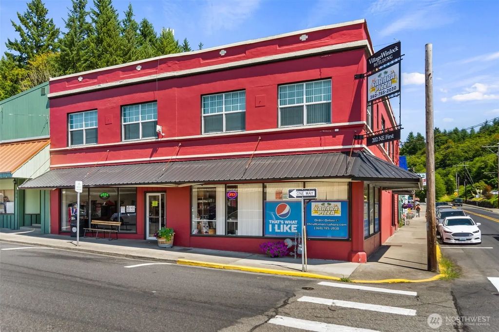 202 Ne 1st Street, Winlock