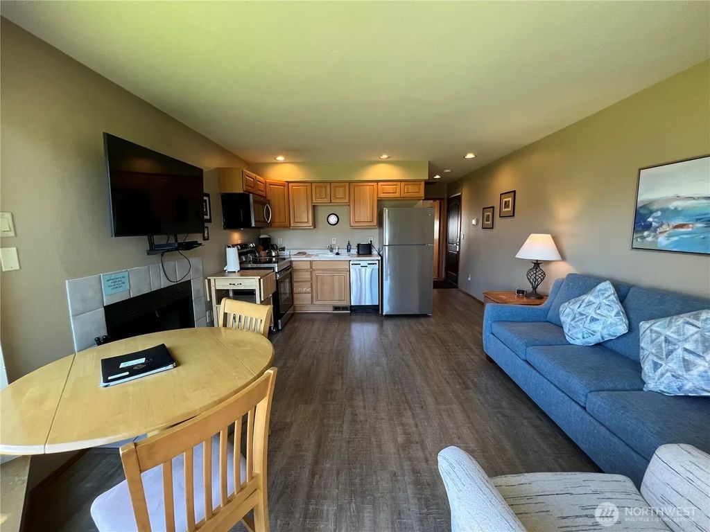 100 Lake Chelan Shores Drive 16-4 P, Chelan