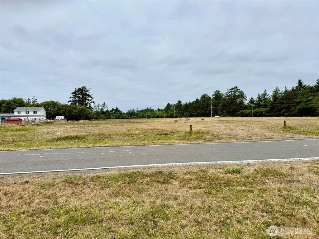 200 E Chance A La Mer Ne, Ocean Shores