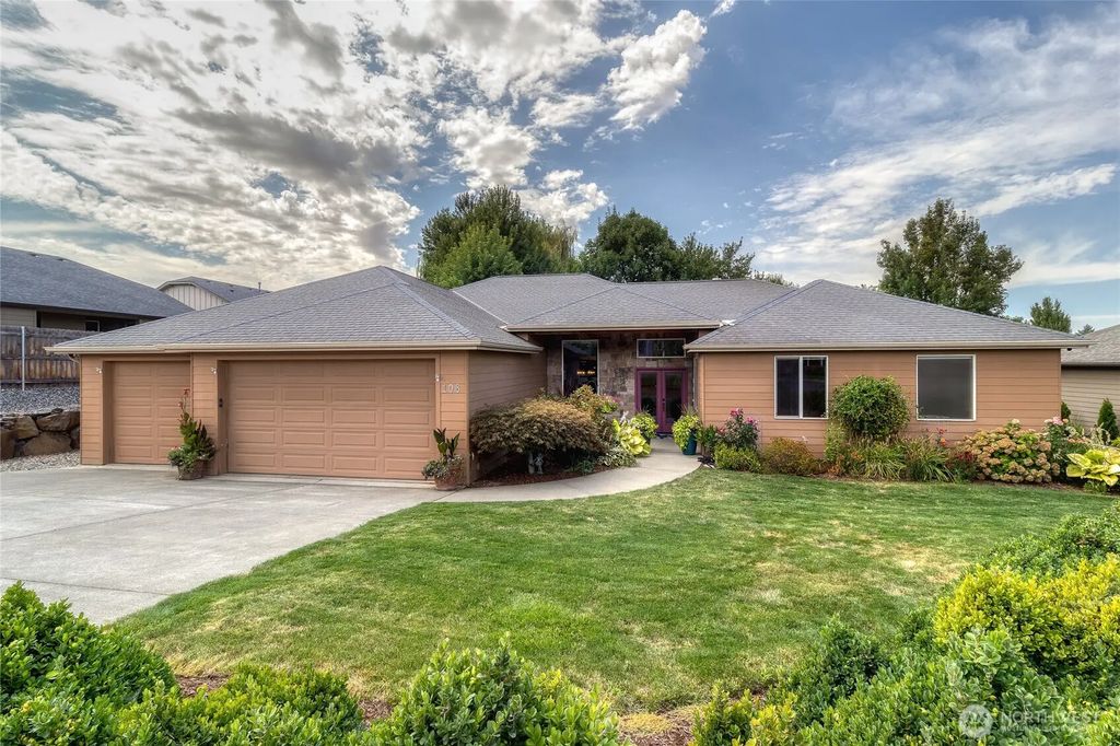 108 Wedgewood Road, Walla Walla