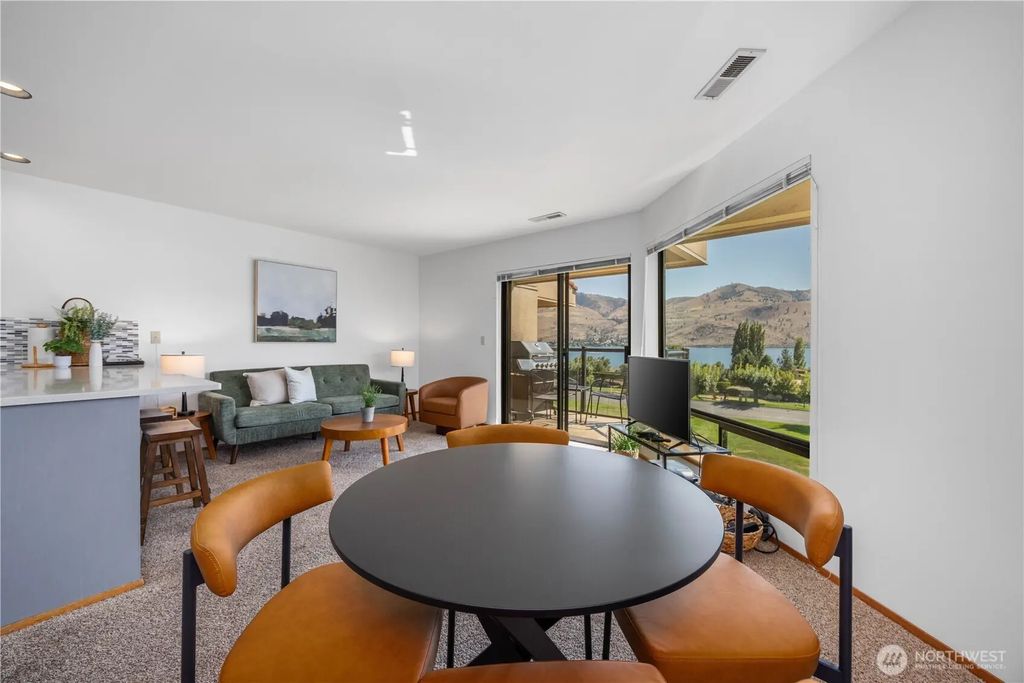 100 Lake Chelan Shores Drive 16-7&8, Chelan
