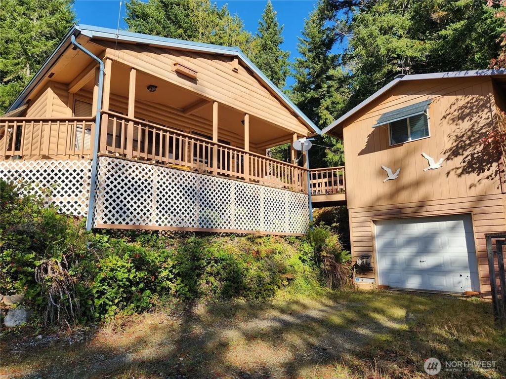 222 Towhee Lane, Brinnon