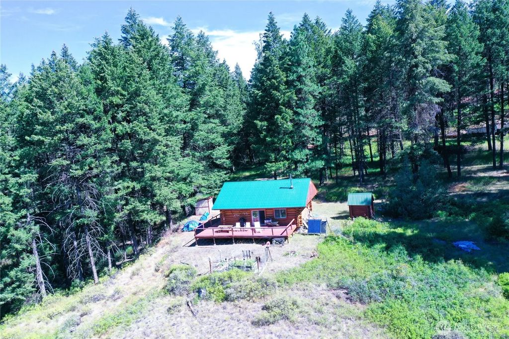 100 Spring Meadow Lane, Oroville