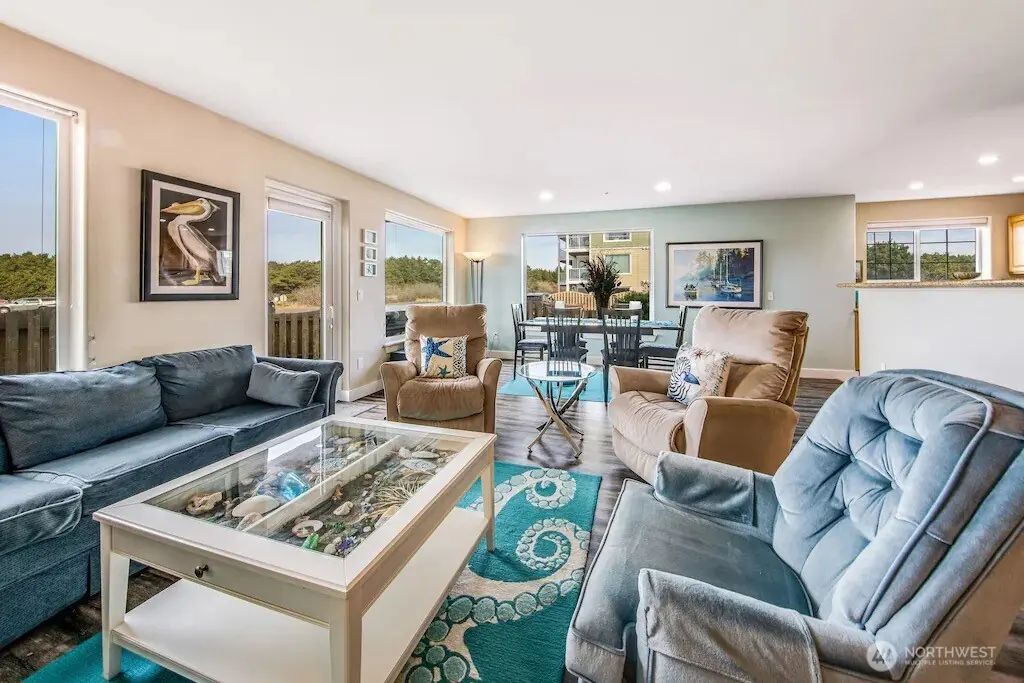 1600 W Ocean Avenue W 1019, Westport