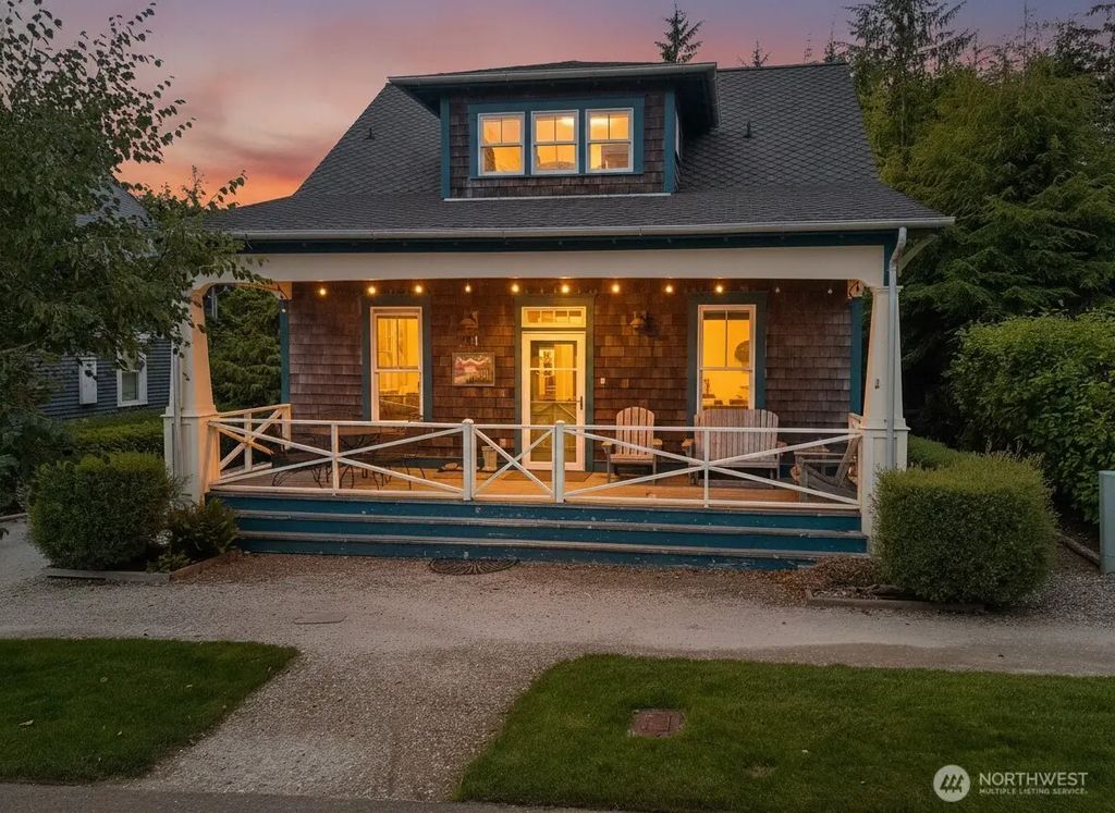 251 Meriweather Street, Pacific Beach