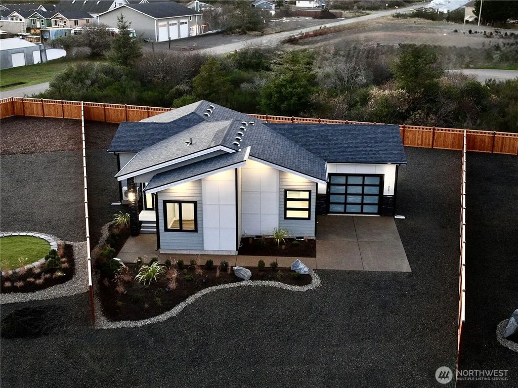 996 Alida Court Se, Ocean Shores