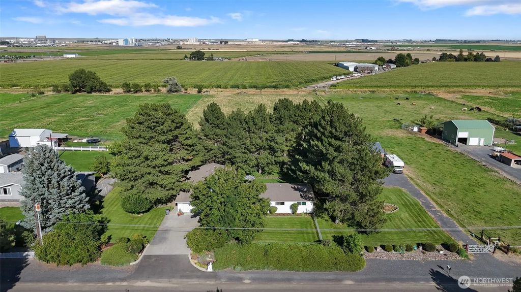 2299 Admiral Road Ne, Moses Lake