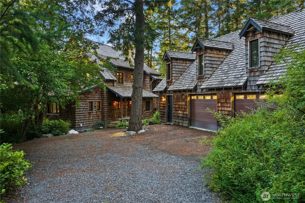 90 Montgomery Lane, Orcas Island