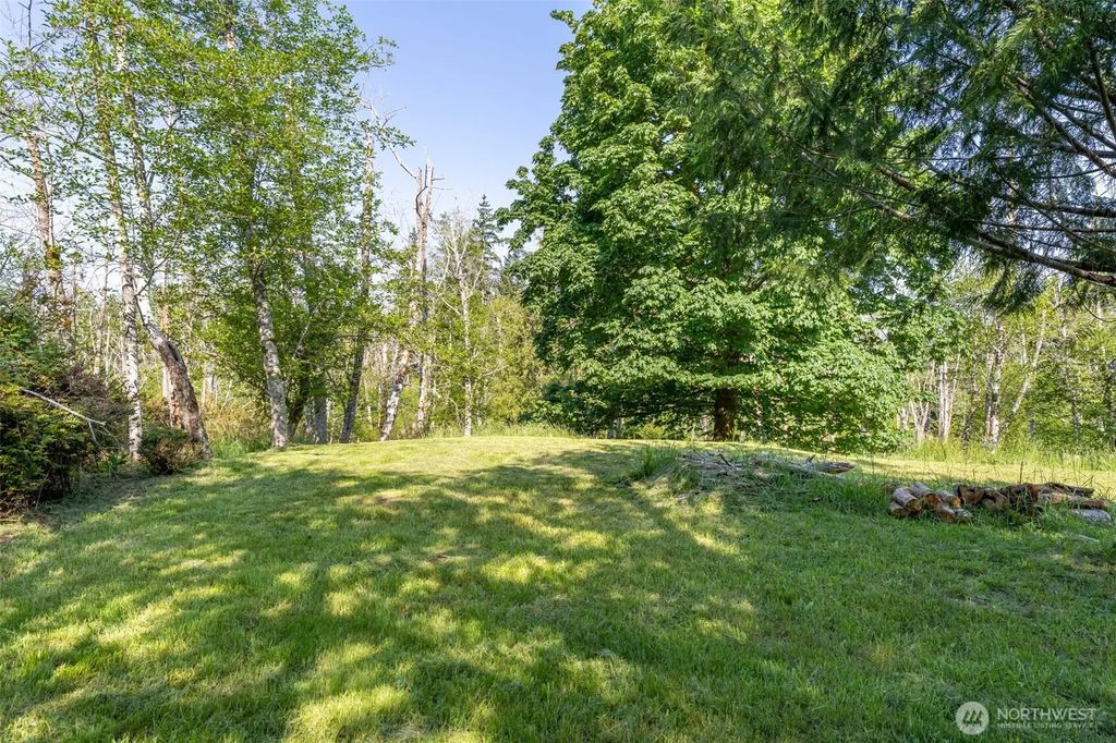 910 E Madrona Boulevard Nw, Lakebay