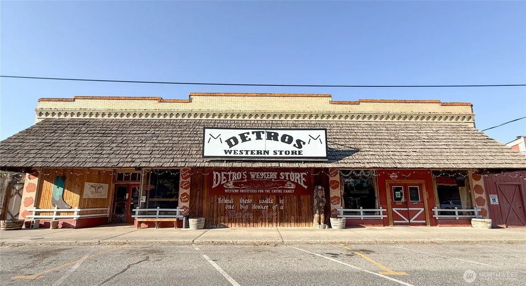 107 Main Street, Riverside