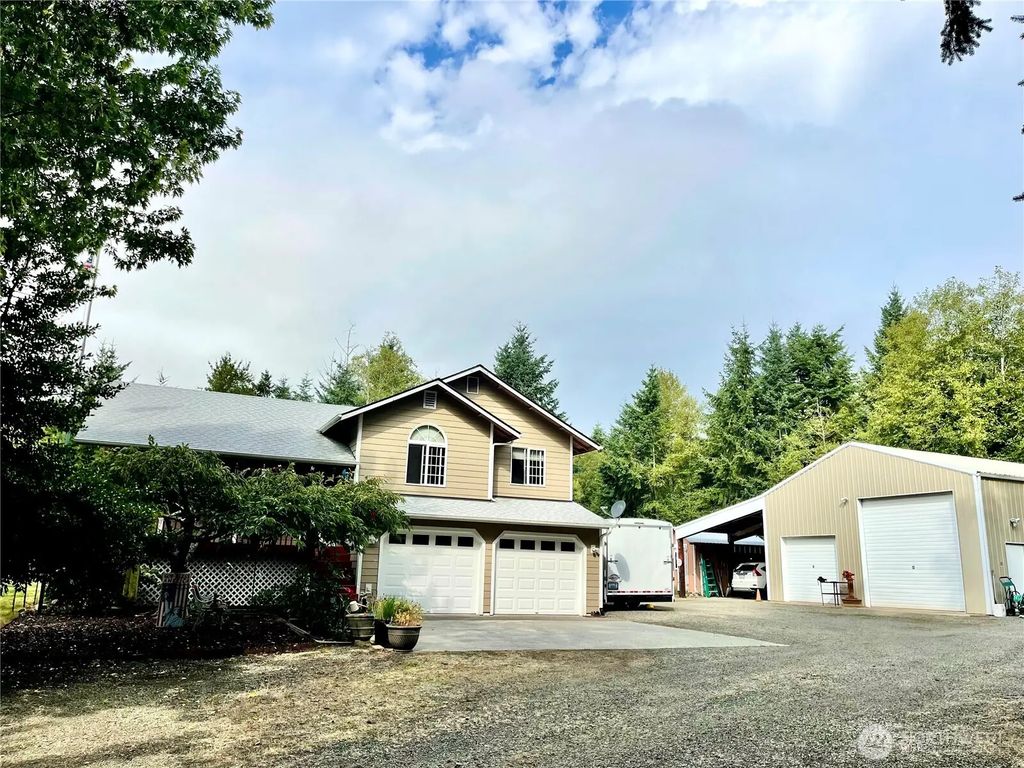 593 Prospect Avenue, Port Townsend